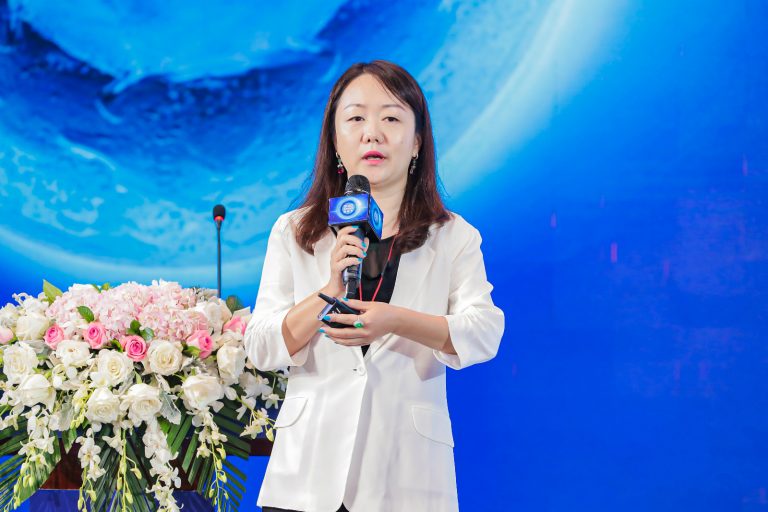 1640747178548880FUwL.jpg 金年会医药股份副总裁张圆演讲-768x512.jpg